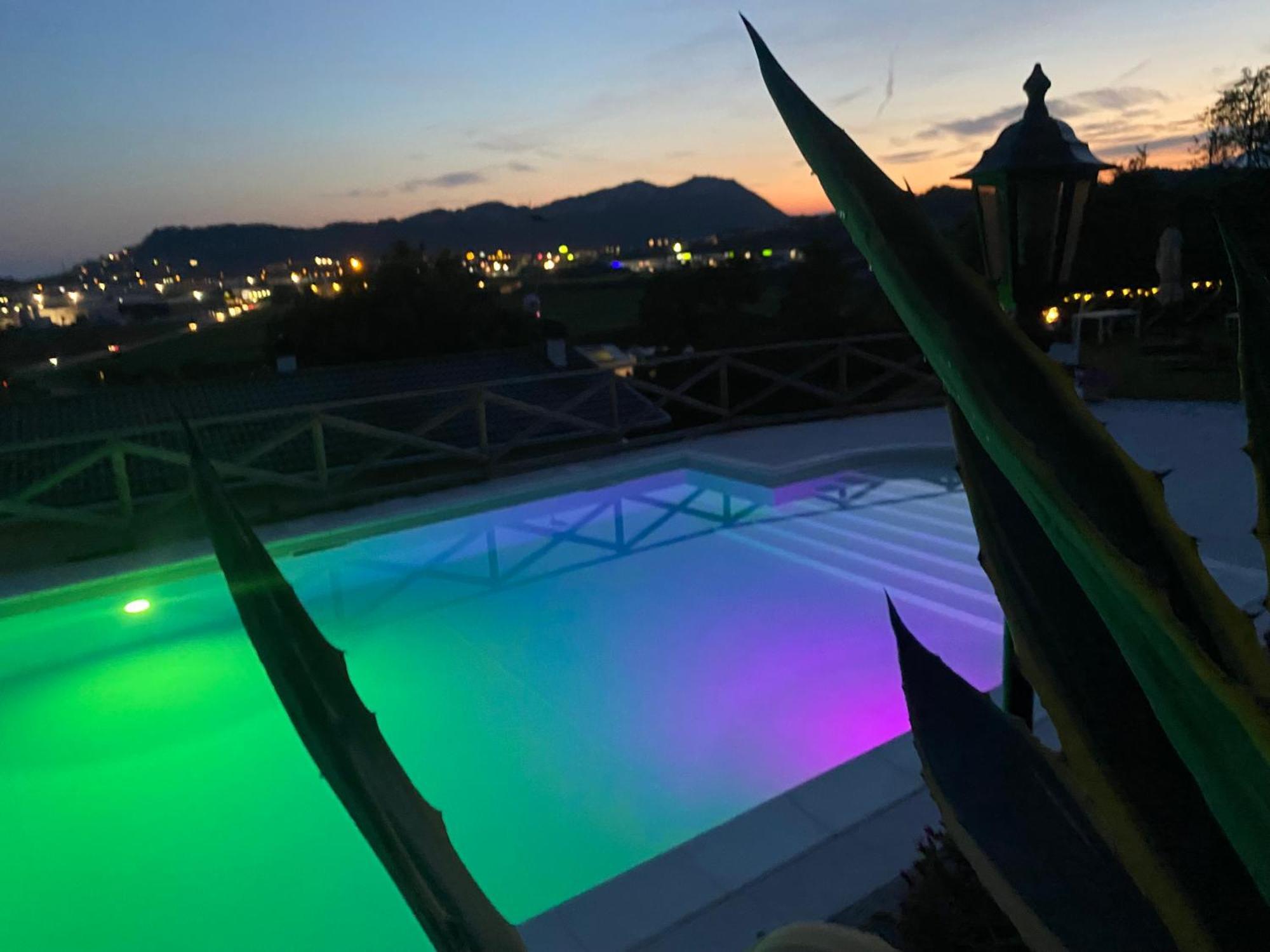 Villa Poggio Ulivo Pool-Apartments Rivoli Veronese Luaran gambar